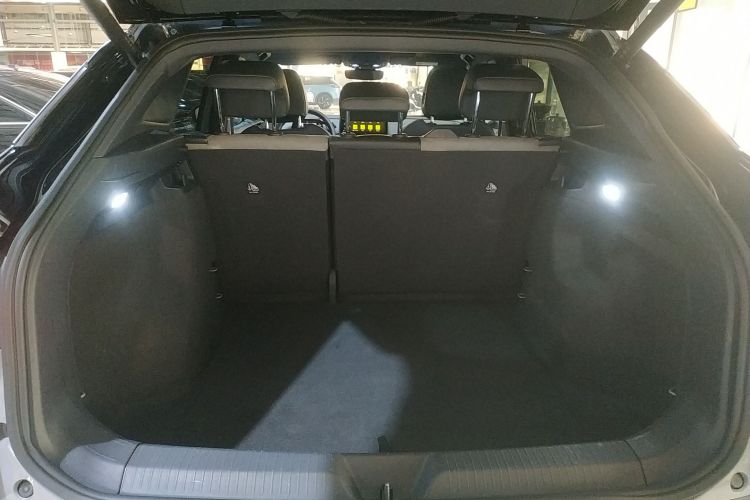 大众 ID.4 CROZZ 2021款 长续航PRO两驱版机舱底盘23