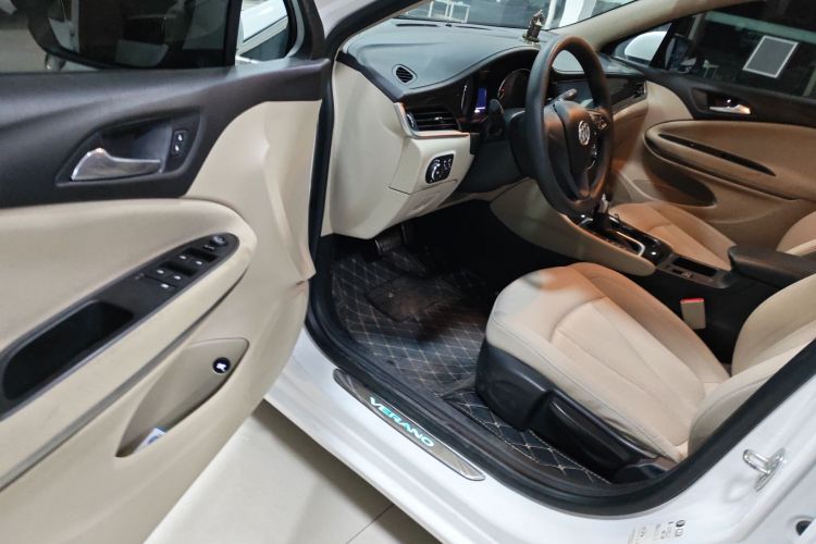 别克 威朗 2018款 三厢 15S 自动进取型中控内饰20