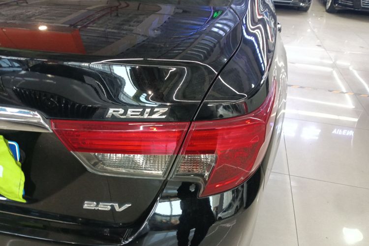 丰田 锐志 2013款 2.5V 菁锐版车身外观6006