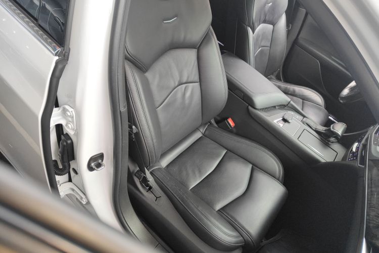 凯迪拉克CT6 2017款 28T 豪华型局部细节41