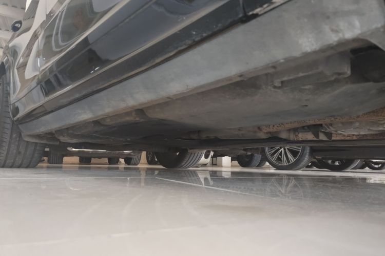 保时捷 2019款 Cayenne Coupé 3.0T机舱底盘29