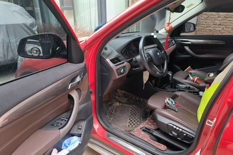 宝马X1 2018款 sDrive18Li 尊享型中控内饰20