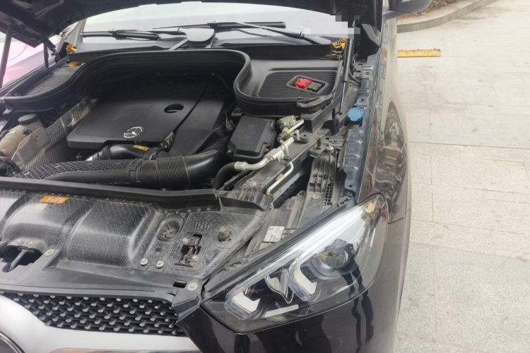 奔驰GLE 2020款 改款 GLE 350 4MATIC 时尚型局部细节9007