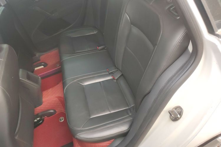 大众 朗行 2013款 1.6L 自动风尚型中控内饰21