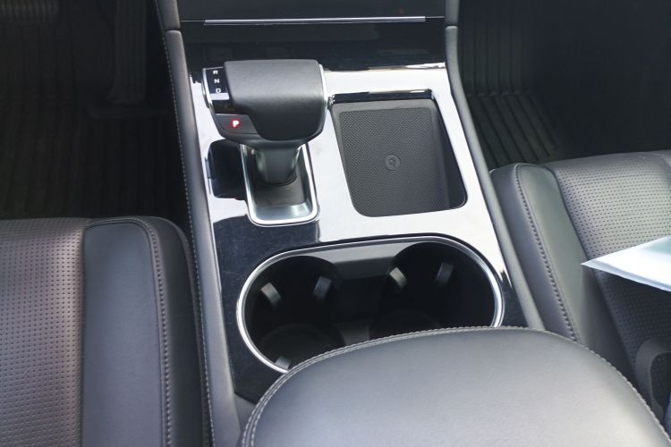 理想汽车 理想ONE 2020款 增程6座版局部细节18