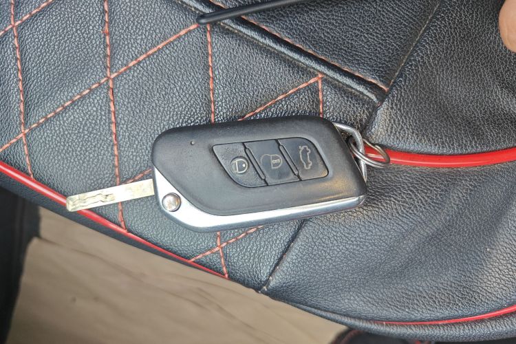 北京汽车 绅宝X25 2015款 1.5L 手动精英型中控内饰7001