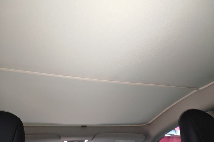 特斯拉 Model Y 2022款 改款 后轮驱动版中控内饰22