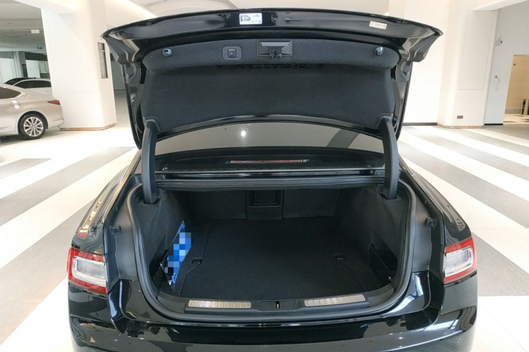 林肯大陆 2017款 3.0T 四驱尊耀版局部细节23