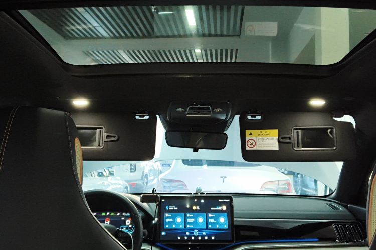 比亚迪 宋PLUS新能源 2021款 DM-i 51KM 尊荣型中控内饰22