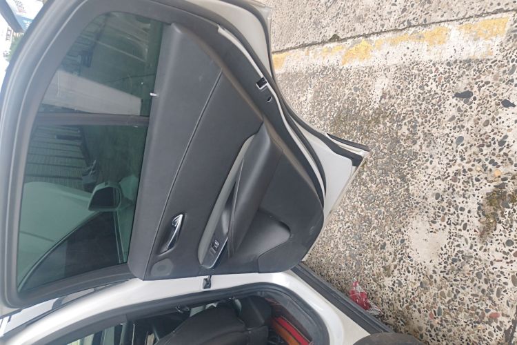 凯迪拉克XT4 2018款 28T 两驱领先型中控内饰7006