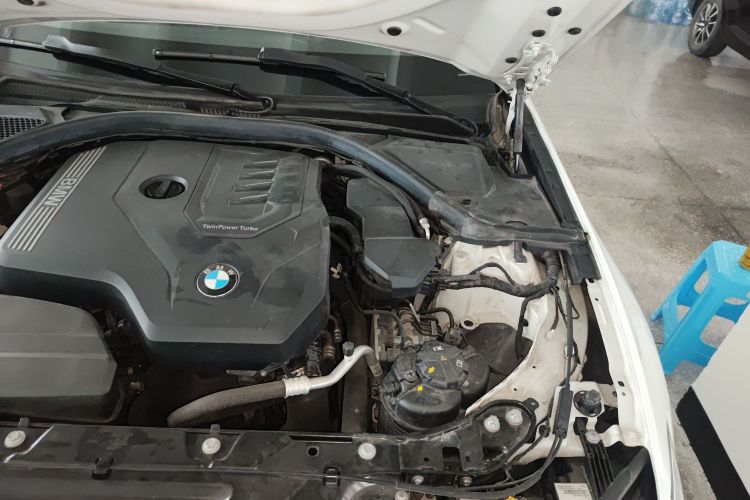 宝马3系 2021款 325Li M运动曜夜套装机舱底盘26