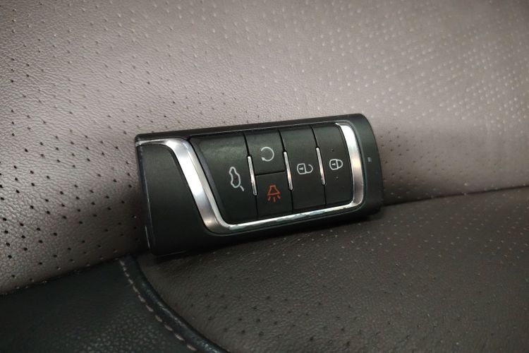 广汽传祺 传祺GS5 2019款 270T 自动尊享版中控内饰11