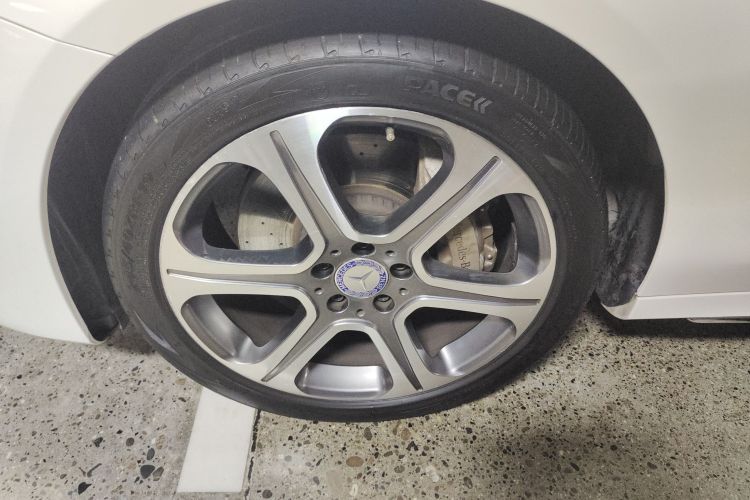 奔驰E级 2017款 E 320 L 运动型 4MATIC车身外观6007