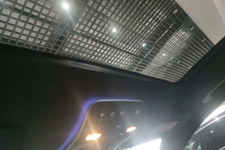 奔驰C级 2024款 改款 C 260 L 皓夜运动版局部细节22