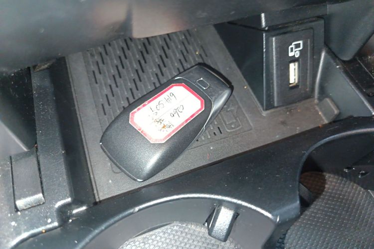 奔驰C级 2019款 改款 C 260 L 运动版中控内饰11