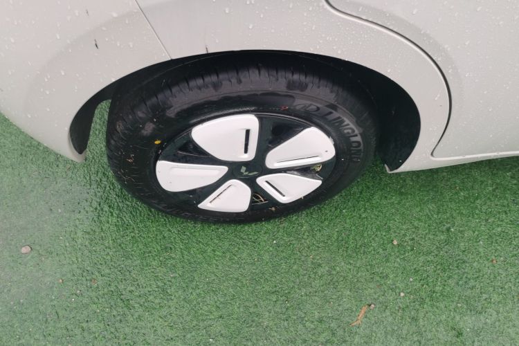 五菱汽车 宏光MINIEV 2025款 四门版 进阶款车身外观6008