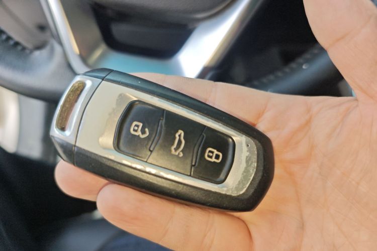 吉利汽车 帝豪GL 2019款 1.4T 手动精英智享型中控内饰7001