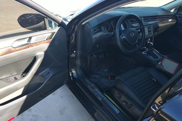 大众 迈腾 2019款 330TSI DSG 领先型 国VI中控内饰7003