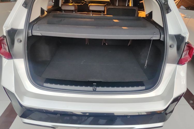 宝马X1 2023款 sDrive25Li M运动套装机舱底盘23