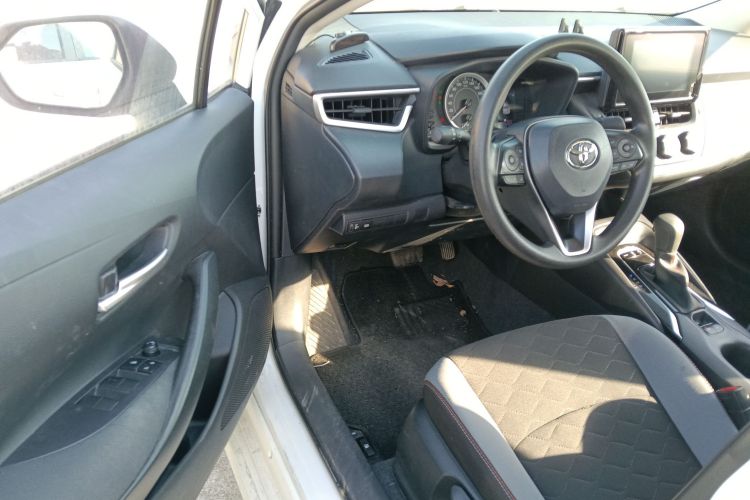 丰田 卡罗拉 2023款 1.2T 先锋版中控内饰20