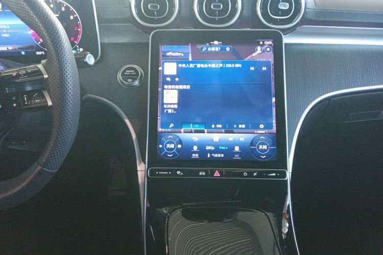奔驰C级 2024款 C 200 L 运动版中控内饰16