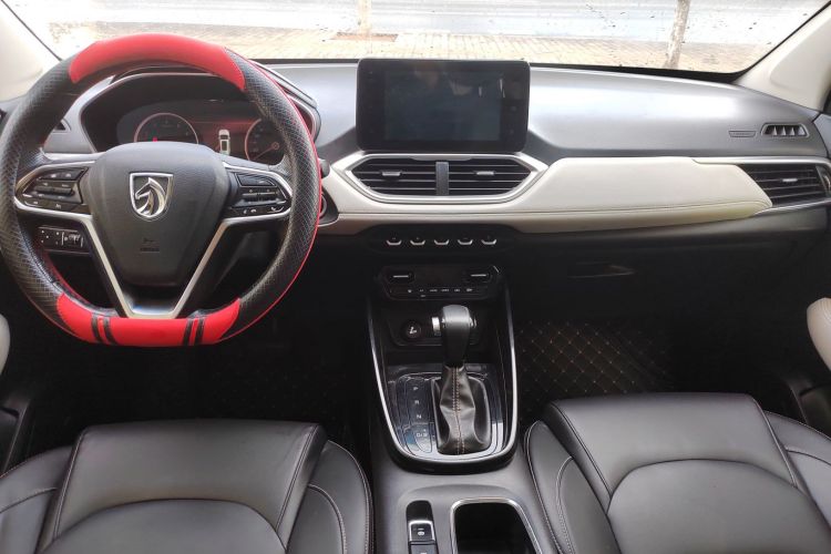 宝骏530 2018款 1.5T DCT旗舰型 国V中控内饰12