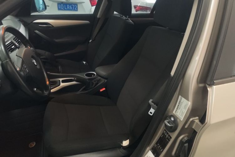 宝马X1 2013款 sDrive18i 时尚型中控内饰19