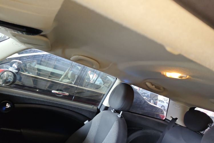 MINI 2011款 1.6L ONE中控内饰22