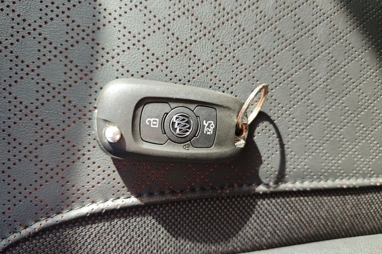 别克 威朗 2023款 Pro 乐享版中控内饰11