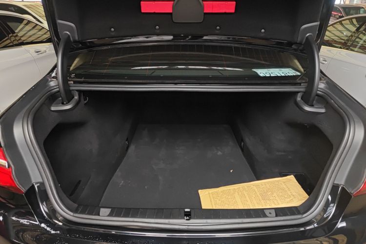 宝马7系 2016款 730Li 领先型机舱底盘23