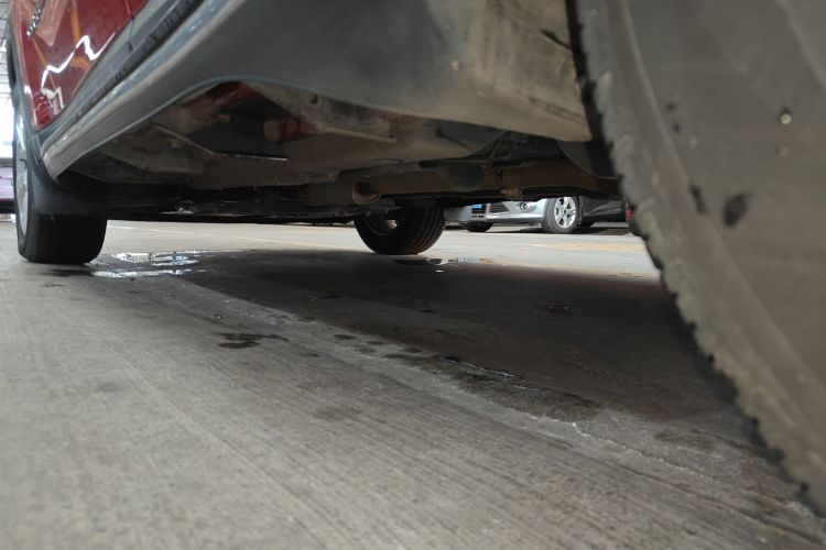 Jeep 指南者 2017款 200T 自动家享版局部细节9002