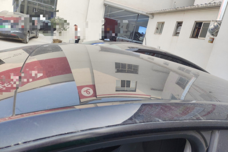 特斯拉 Model Y 2022款 长续航全轮驱动版局部细节57