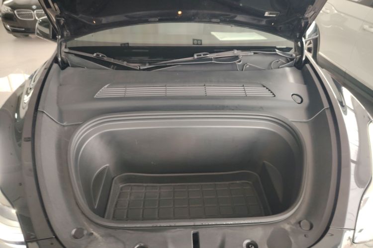 特斯拉 Model Y 2021款 标准续航后驱版机舱底盘24