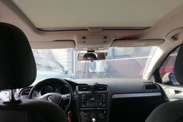 大众 高尔夫 2018款 1.6L 自动舒适型局部细节22