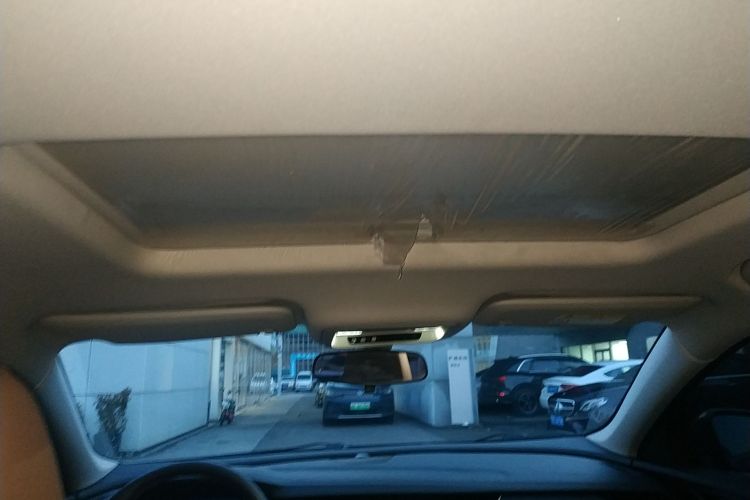 别克 君威 2020款 552T 豪华型中控内饰22