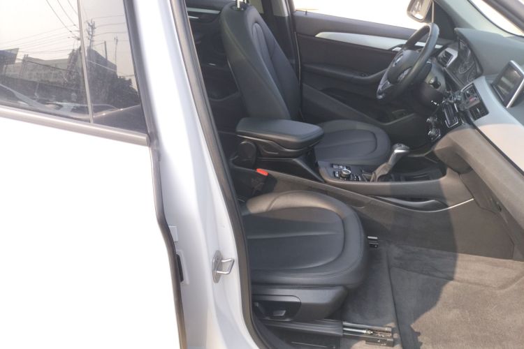 宝马X1 2016款 sDrive18Li 尊享型局部细节41