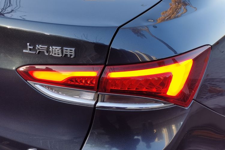 别克 英朗 2021款 改款 典范 1.5L 自动精英型车身外观6006