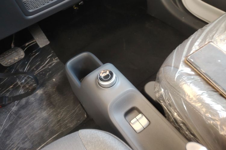 五菱汽车 五菱之光新能源 2025款 201km 标准型局部细节18