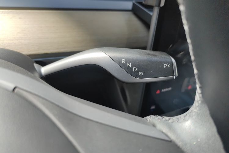 特斯拉 Model Y 2022款 后轮驱动版局部细节18