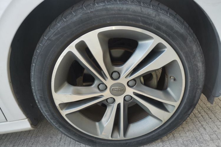 吉利汽车 缤瑞 2018款 14T CVT缤致版车身外观6007