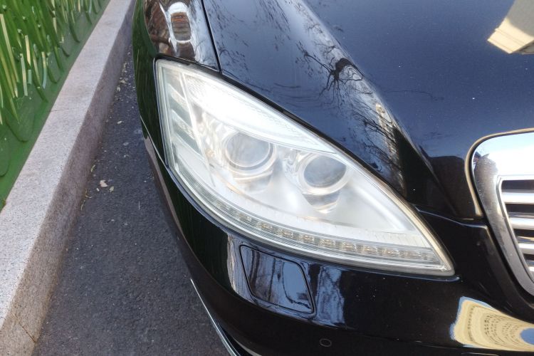 奔驰S级 2012款 S 400 L HYBRID Grand Edition车身外观8