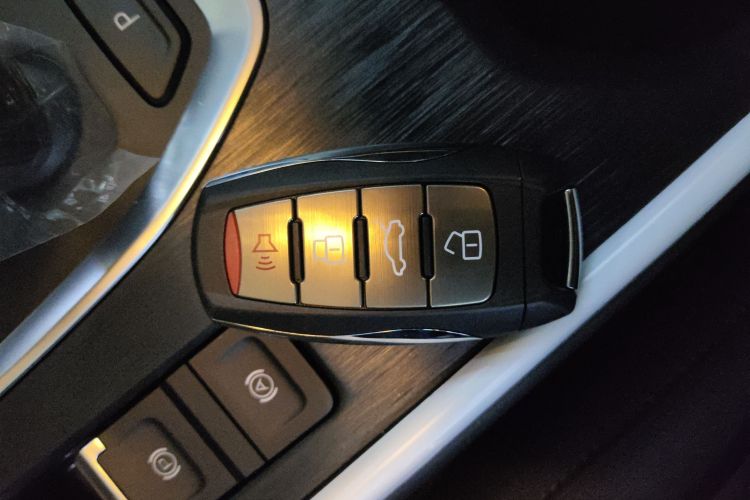 哈弗H6 2025款 1.5T 国潮都市版中控内饰7001