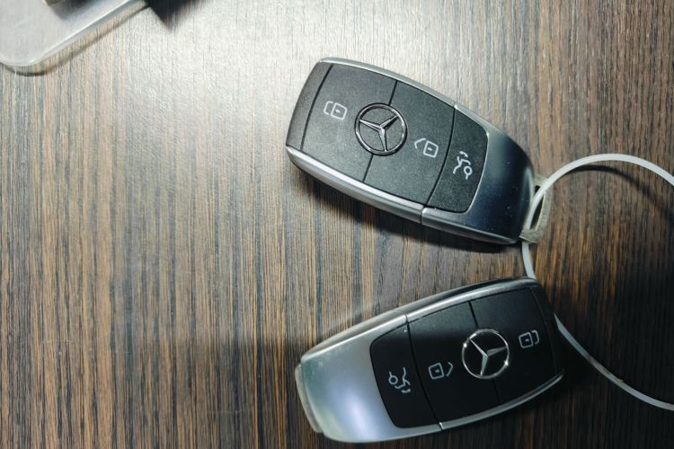 奔驰C级 2021款 C 260 L 运动星耀臻藏版中控内饰11