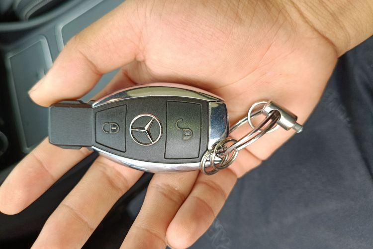 奔驰GLA 2018款 GLA 200 时尚型中控内饰7001