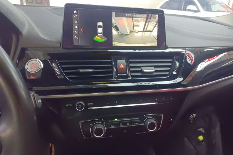 宝马1系 2021款 125i M运动曜夜版中控内饰16