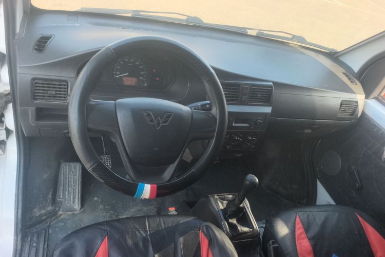 五菱汽车 五菱荣光 2021款 1.5L加长基本型封窗车2座L3C中控内饰12