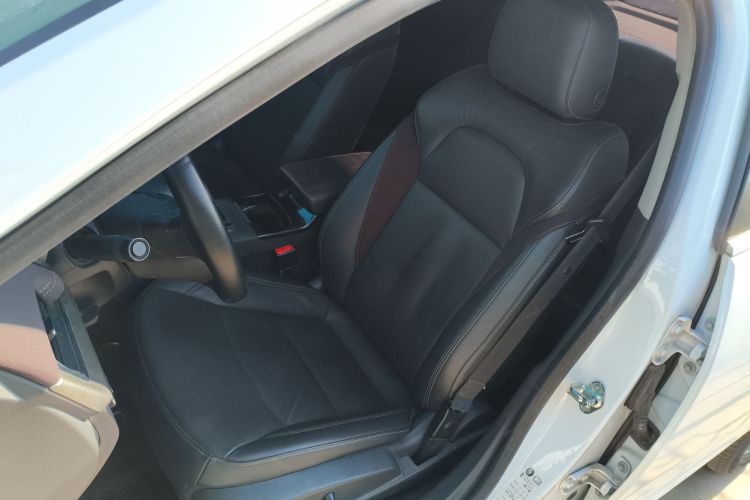 雪佛兰 迈锐宝 2018款 530T 自动豪华版中控内饰19