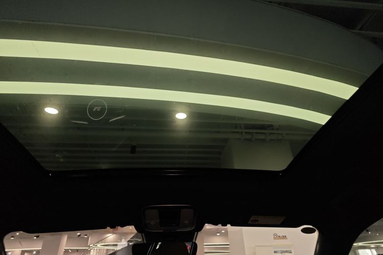 理想汽车 理想ONE 2021款 增程6座版中控内饰22