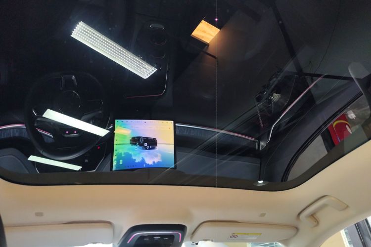 极氪001 2023款 WE版 86kWh局部细节22