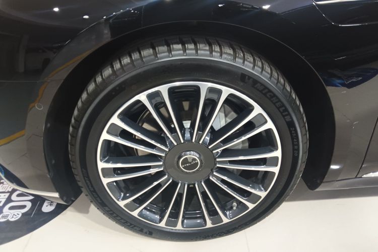 鸿蒙智行 享界S9 2024款 纯电 Ultra 四驱旗舰版车身外观6004